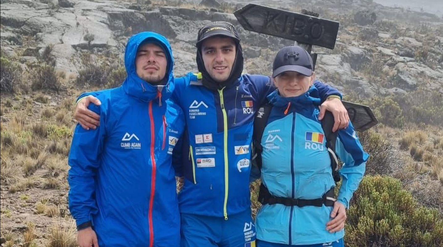 Trei sportivi cu dizabilități duc steagul României pe vârful Kilimanjaro pe 1 Decembrie