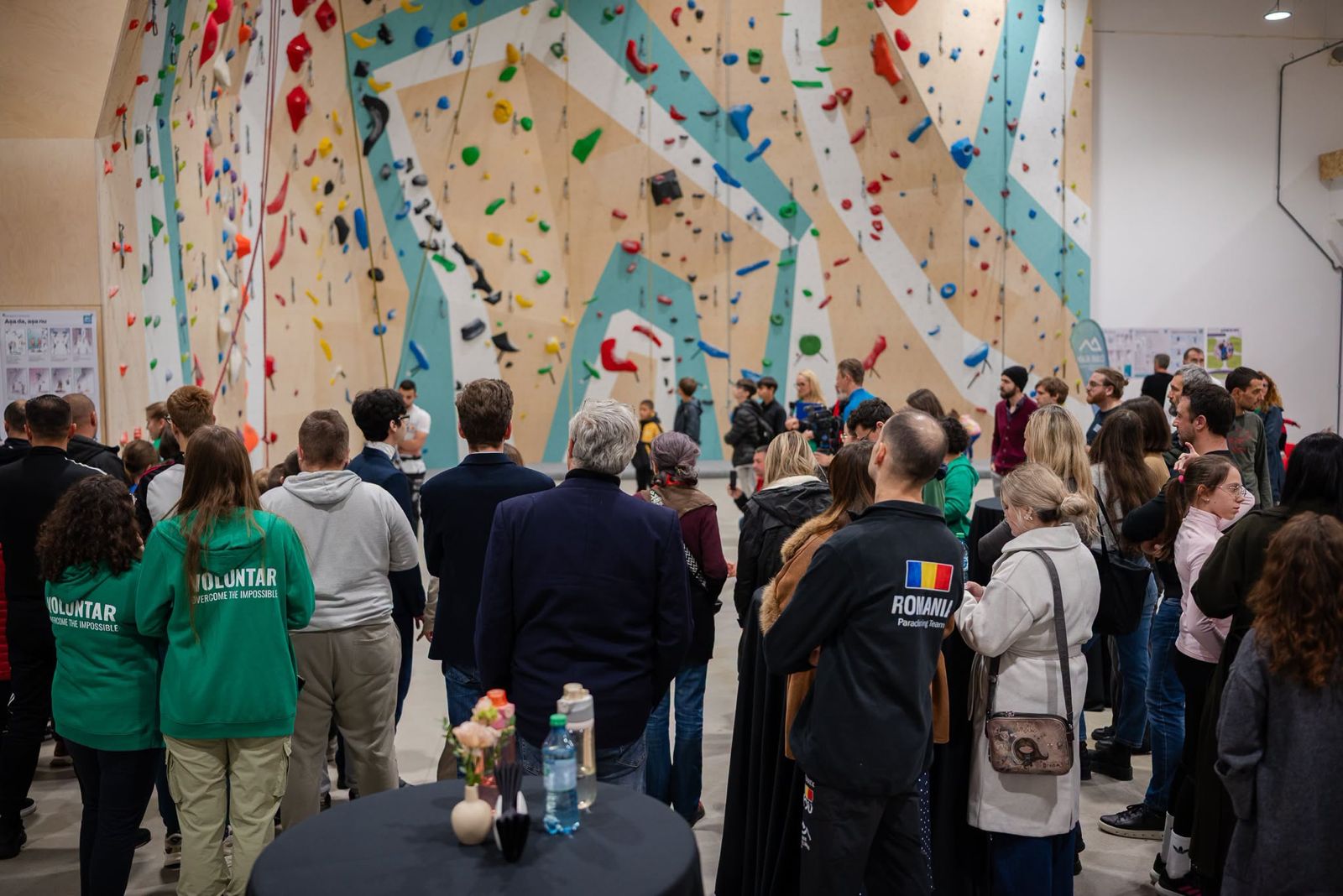 Climb Again a deschis oficial cea mai mare sală de cățărat din Iași, un centru pentru terapie, sport și comunitate - Radio Iaşi – Cel mai ascultat radio regional - știri, muzică și evenimente