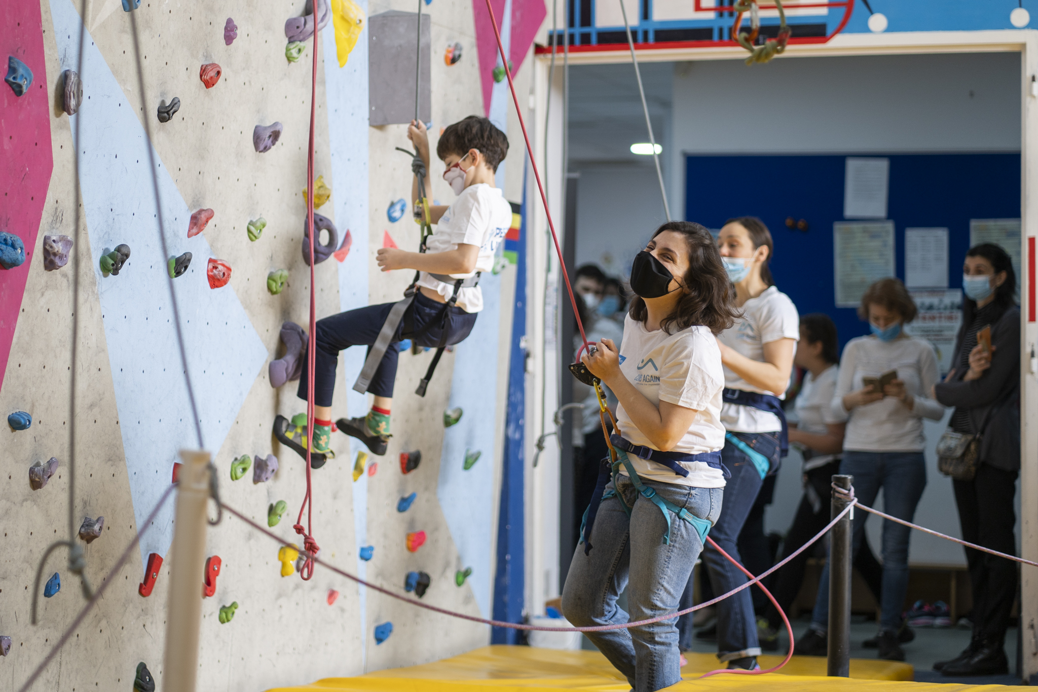 Terapie prin escaladă. Climb Again a lansat programul „Peste limite”